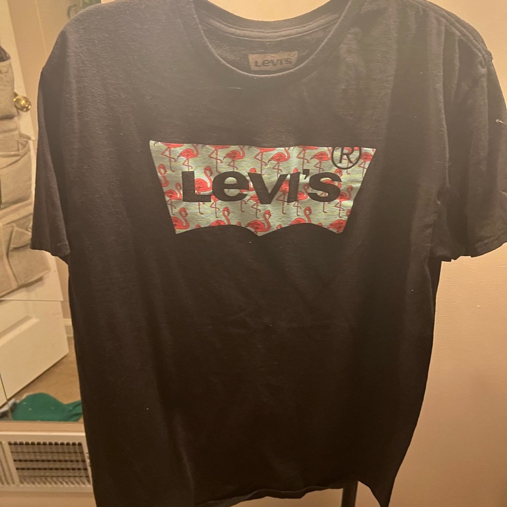 Levis logo tee